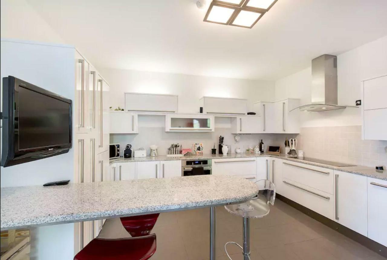 Armonie Del Lago - Lakeview Retreat With Private Garden, Pool & Jacuzzi Baveno Exterior foto
