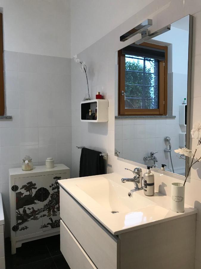 Armonie Del Lago - Lakeview Retreat With Private Garden, Pool & Jacuzzi Baveno Quarto foto